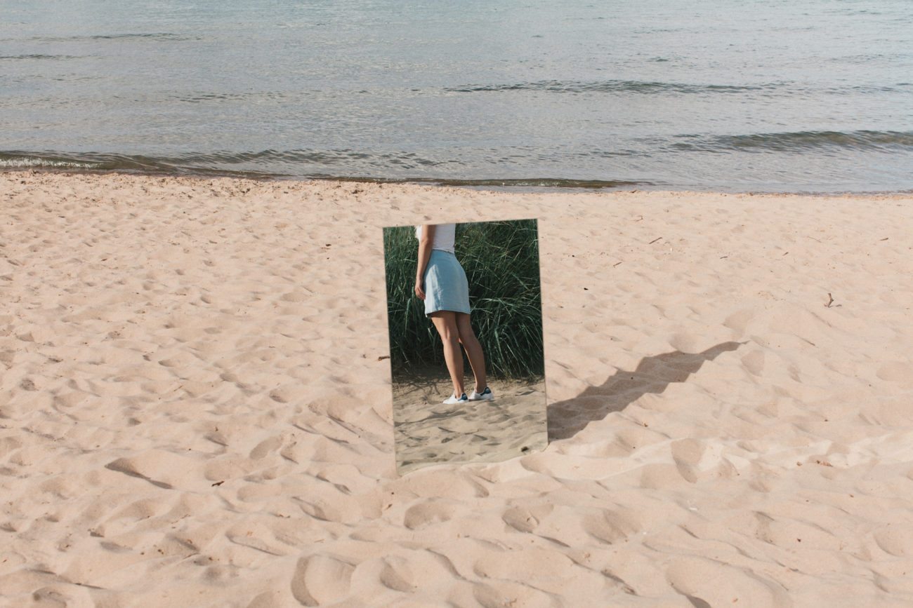 beach mirror